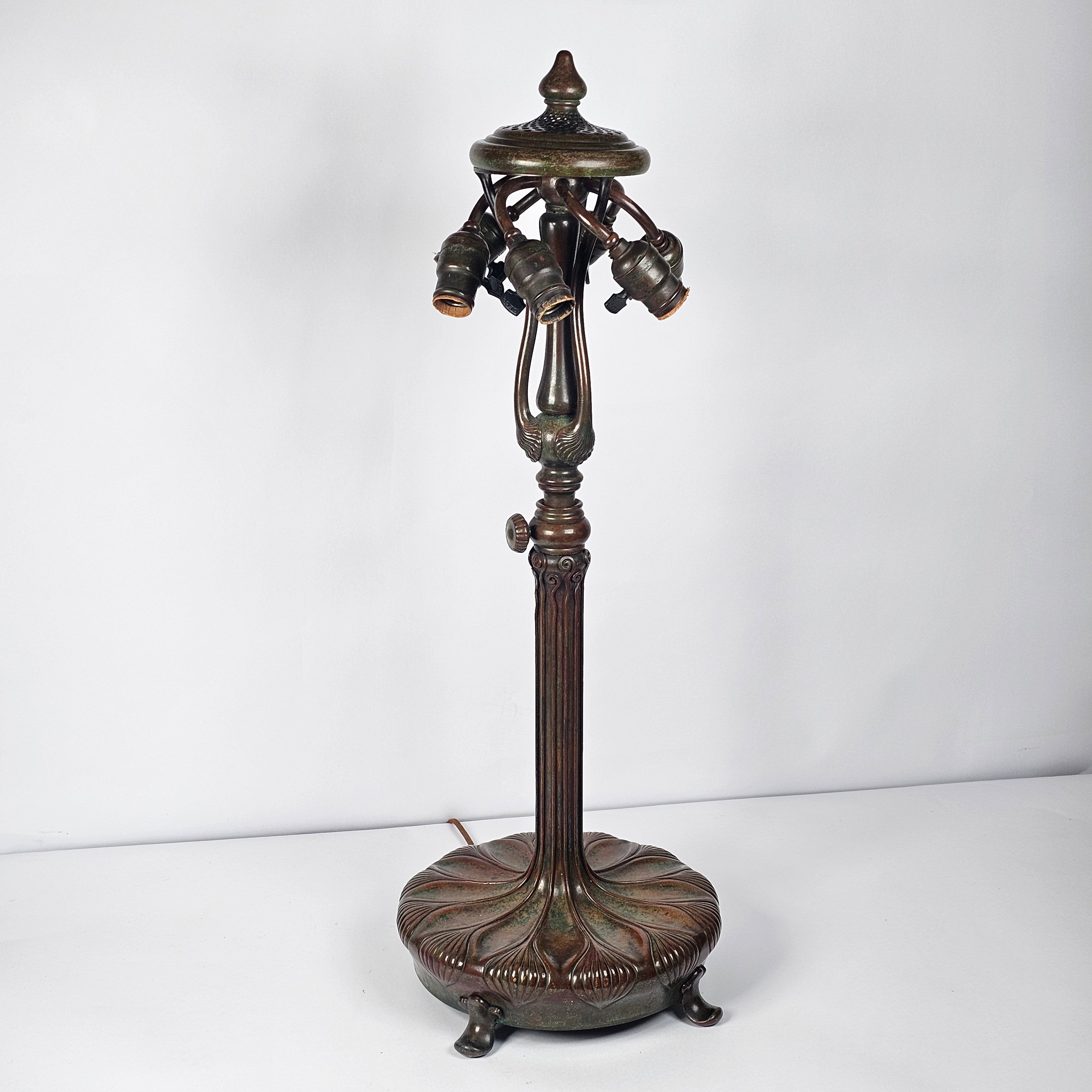 Tiffany Studios Peony Lamp
