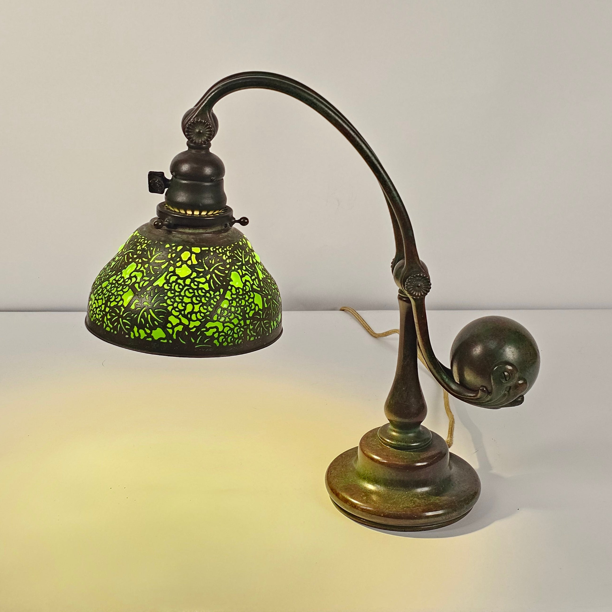 Tiffany Studios Grapevine Desk Lamp